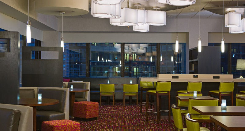 Courtyard By Marriott New York Laguardia Airport Hotel Exterior foto