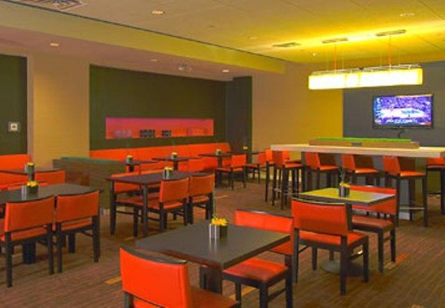 Courtyard By Marriott New York Laguardia Airport Hotel Restaurante foto
